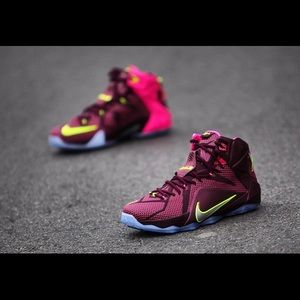 Nike Lebron 12 double helix